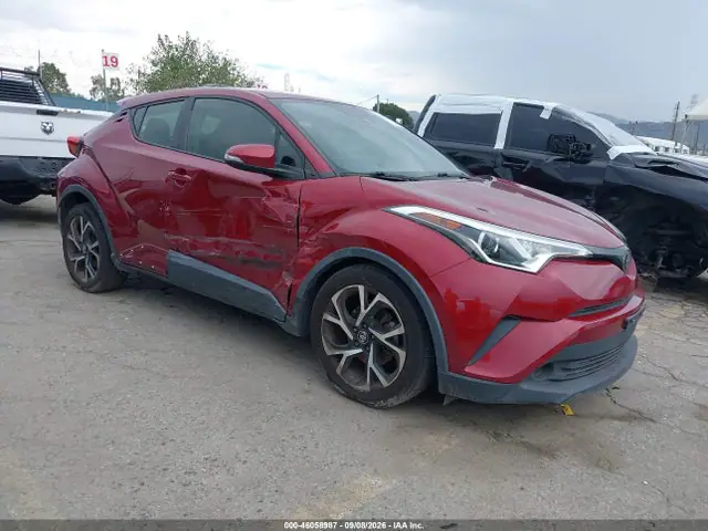 JTNKHMBXXK1062582 — 2019 Toyota C-HR XLE, Правый бок (Right Side), фото до ремонта