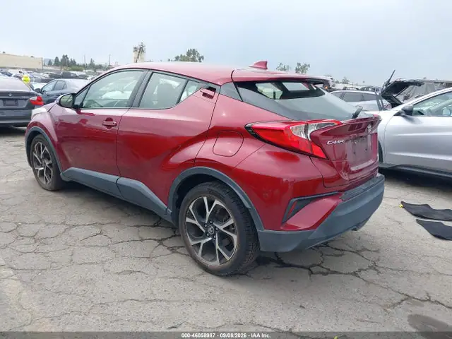 JTNKHMBXXK1062582 — 2019 Toyota C-HR XLE, фото 3 с аукциона IAAI 14.10.2026, Правый бок