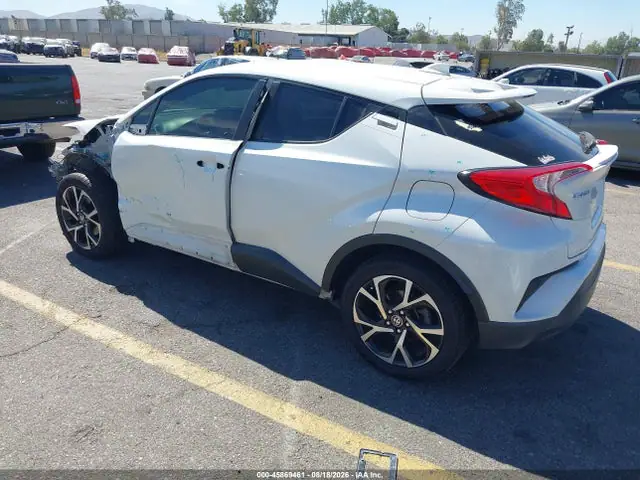 JTNKHMBXXM1102940 — 2021 Toyota C-HR XLE, фото 3 с аукциона IAAI 29.09.2026, Передняя часть