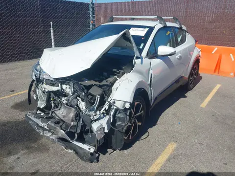 2021 Toyota C-HR XLE VIN NMTKHMBX9MR133487 фото 2