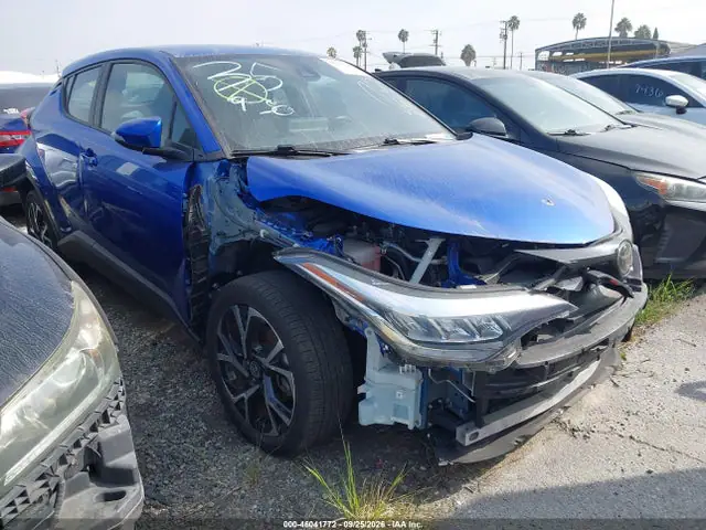 NMTKHMBX1NR142198 — 2022 Toyota C-HR XLE, Передняя часть (Front End), фото до ремонта