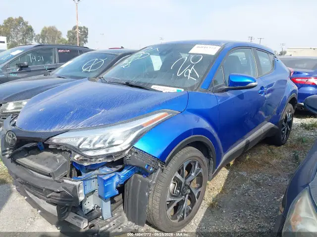 NMTKHMBX1NR142198 — 2022 Toyota C-HR XLE, фото 2 с аукциона IAAI 30.09.2026, Передняя часть