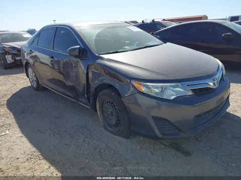 4T1BD1FK5EU137314 — 2014 Toyota Camry Hybrid LE, Правый бок (Right Side), фото до ремонта