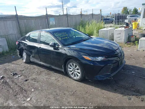 4T1B31HK6JU003356 — 2018 Toyota Camry Hybrid LE, Правый бок (Right Side), фото до ремонта