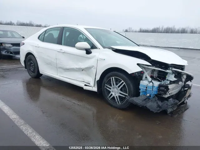 2021 Toyota Camry Hybrid Le VIN 4T1C31AK4MU021745 фото 1