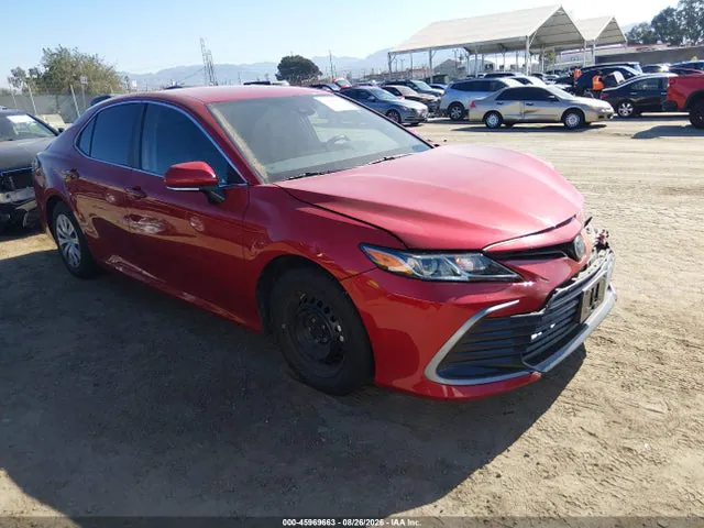 2024 Toyota Camry Hybrid Le VIN 4T1C31AK4RU069463 фото 1