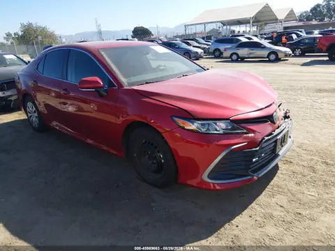 2024 Toyota Camry Hybrid Le VIN 4T1C31AK4RU069463 фото 1