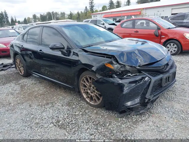 4T1T31AK0RU078712 — 2024 Toyota Camry Hybrid SE Nightshade, Передняя часть (Front End), фото до ремонта