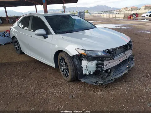 4T1G31AK8RU060492 — 2024 Toyota Camry Hybrid SE, Передняя часть (Front End), фото до ремонта