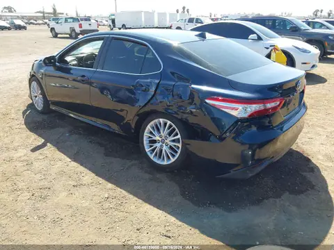 2018 Toyota Camry Hybrid Xle VIN 4T1B21HKXJU510425 фото 3