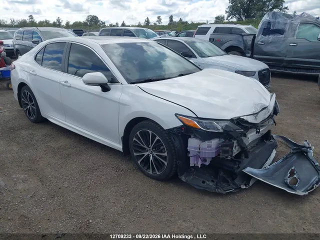 2018 Toyota Camry L/le/xle/se/xse VIN 4T1B11HK4JU092110 фото 1