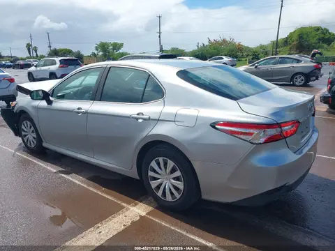 2020 Toyota Camry Le Hybrid VIN 4T1C31AK7LU518142 фото 3