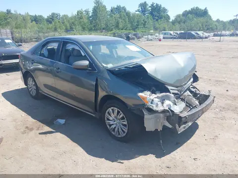 4T4BF1FK8ER377912 — 2014 Toyota Camry LE, Передняя часть (Front End), фото до ремонта