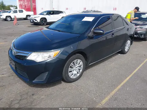 2014 Toyota CAMRY LE VIN 4T4BF1FK0ER426181 фото 2