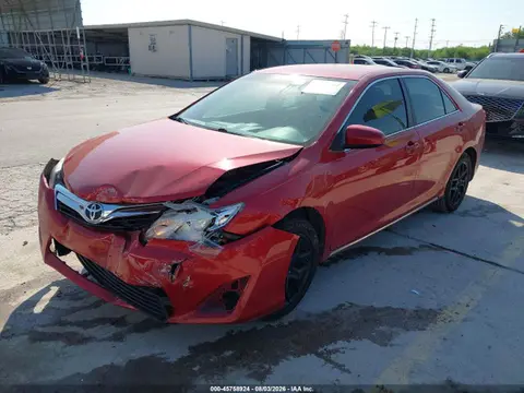2014 Toyota CAMRY LE VIN 4T4BF1FK6ER388231 фото 2