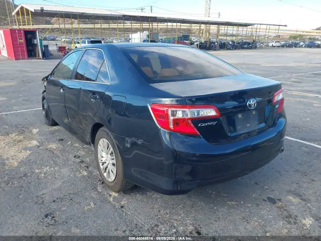 4T1BF1FK6EU407144 — 2014 Toyota Camry LE, фото 3 с аукциона IAAI 14.10.2026, Передняя часть слева