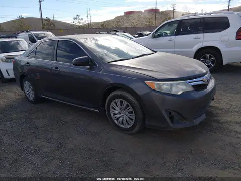 4T4BF1FKXER414023 — 2014 Toyota Camry LE, Естественный износ (Normal Wear & Tear), фото до ремонта