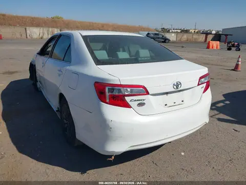 2014 Toyota CAMRY LE VIN 4T4BF1FK4ER348049 фото 3