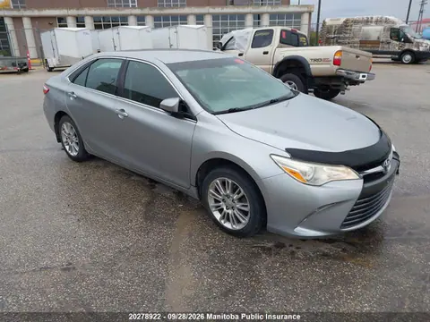 4T1BF1FKXFU929082 — 2015 Toyota Camry LE, Подтопление (Water), фото до ремонта