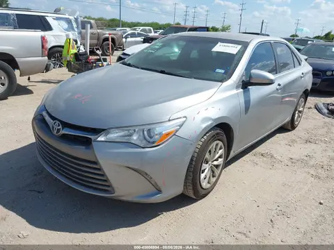2016 Toyota CAMRY LE VIN 4T4BF1FKXGR584174 фото 2