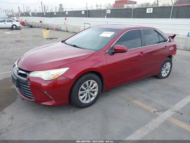 4T1BF1FK6GU555250 — 2016 Toyota Camry LE, фото 2 с аукциона IAAI 30.09.2026, Задняя часть