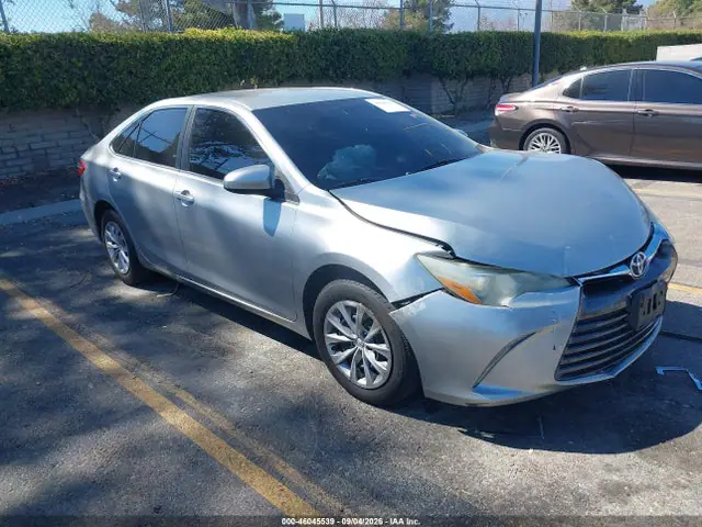 4T1BF1FK0GU512362 — 2016 Toyota Camry LE, Передняя часть (Front End), фото до ремонта