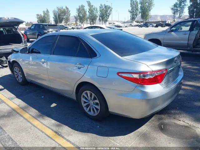 4T1BF1FK0GU512362 — 2016 Toyota Camry LE, фото 3 с аукциона IAAI 29.09.2026, Передняя часть