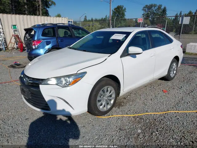 4T4BF1FK2GR522039 — 2016 Toyota Camry LE, фото 2 с аукциона IAAI 30.09.2026, Правый бок