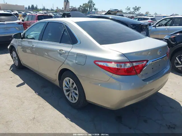4T1BF1FK2HU357508 — 2017 Toyota Camry LE, фото 3 с аукциона IAAI 30.09.2026, Передняя часть
