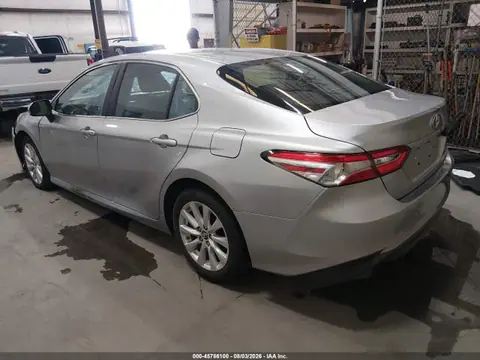 2018 Toyota CAMRY LE VIN 4T1B11HK9JU520589 фото 3