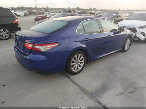 2018 Toyota CAMRY LE VIN 4T1B11HK5JU511095 фото 4