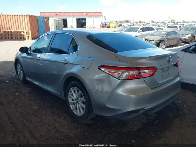 4T1B11HK3JU568315 — 2018 Toyota Camry LE, фото 3 с аукциона IAAI 13.10.2026, Естественный износ
