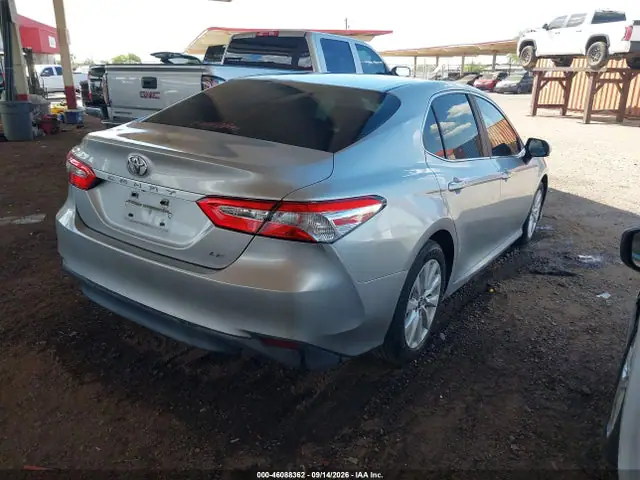 4T1B11HK3JU568315 — 2018 Toyota Camry LE, фото 4 с аукциона IAAI 13.10.2026, Естественный износ