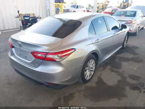2018 Toyota CAMRY LE VIN 4T1B11HK9JU598368 фото 4