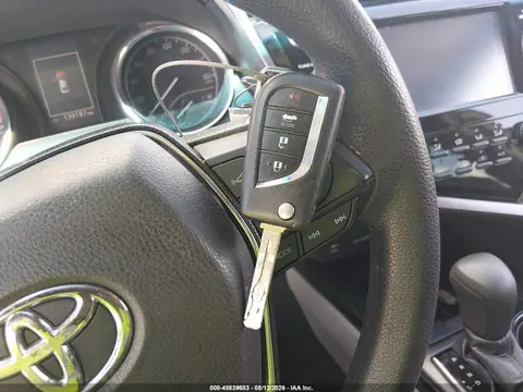 2019 Toyota CAMRY LE VIN 4T1B11HK7KU813151 фото 11