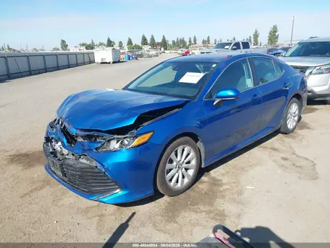 2019 Toyota CAMRY LE VIN 4T1B11HK6KU183493 фото 2