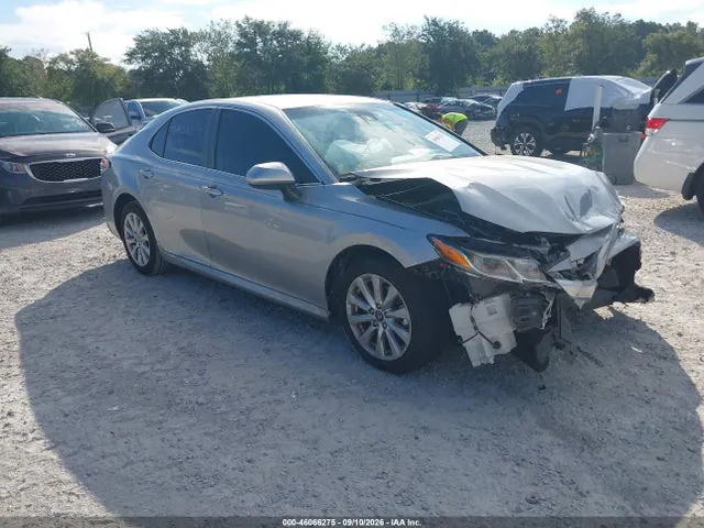 2019 Toyota CAMRY LE VIN 4T1B11HK4KU782389 фото 1