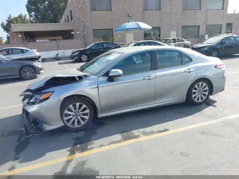 2019 Toyota CAMRY LE VIN 4T1B11HK0KU280687 фото 2