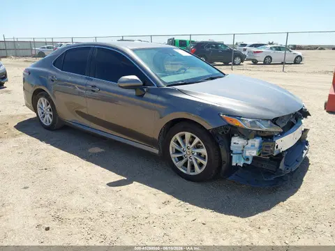 4T1C11AK4MU537805 — 2021 Toyota Camry LE, Повреждения со всех сторон (All Over), фото до ремонта
