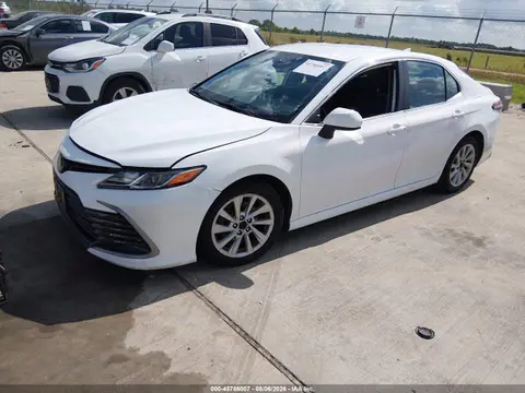 2022 Toyota CAMRY LE VIN 4T1C11AKXNU044891 фото 2