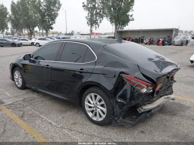 4T1C11AK7NU711366 — 2022 Toyota Camry LE, фото 3 с аукциона IAAI 06.10.2026, Передняя часть