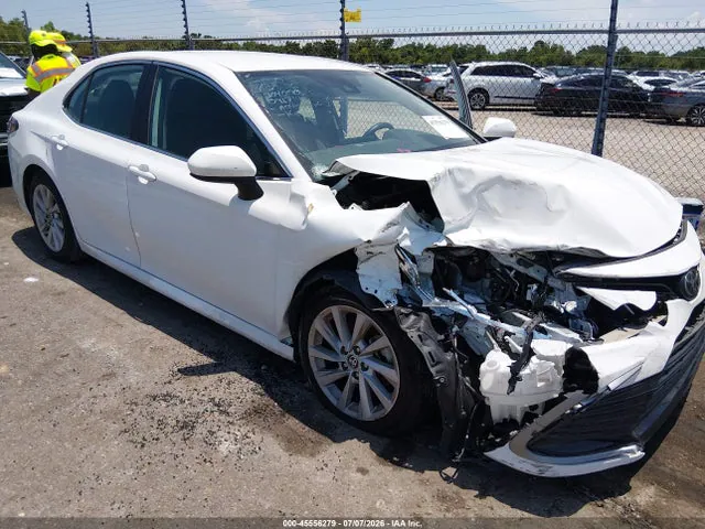 2023 Toyota CAMRY LE VIN 4T1C11AKXPU091714 фото 1