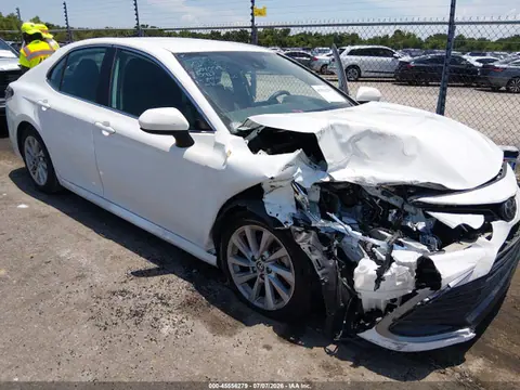 4T1C11AKXPU091714 — 2023 Toyota Camry LE, Передняя часть (Front End), фото до ремонта