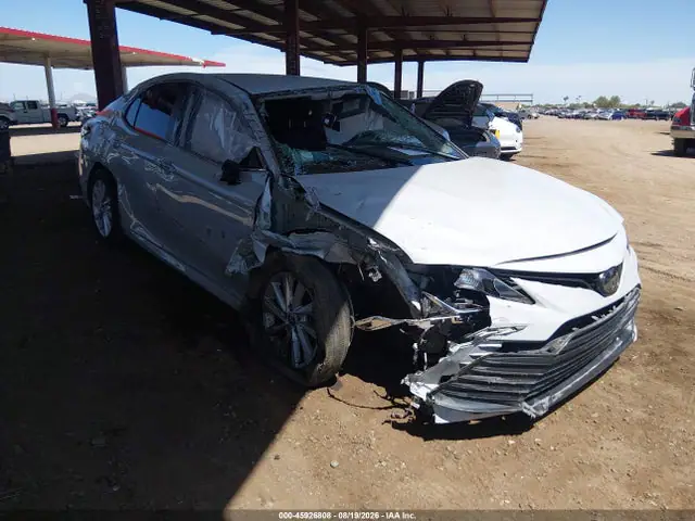 4T1C11AKXRU256700 — 2024 Toyota Camry LE, Опрокидывание (Rollover), фото до ремонта