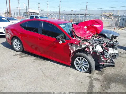 4T1DAACK6SU099528 — 2025 Toyota Camry LE, Передняя часть (Front End), фото до ремонта