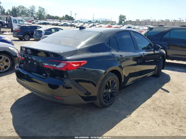 4T1DBADK7SU505490 — 2025 Toyota Camry LE, фото 4 с аукциона IAAI 14.10.2026, Передняя часть слева