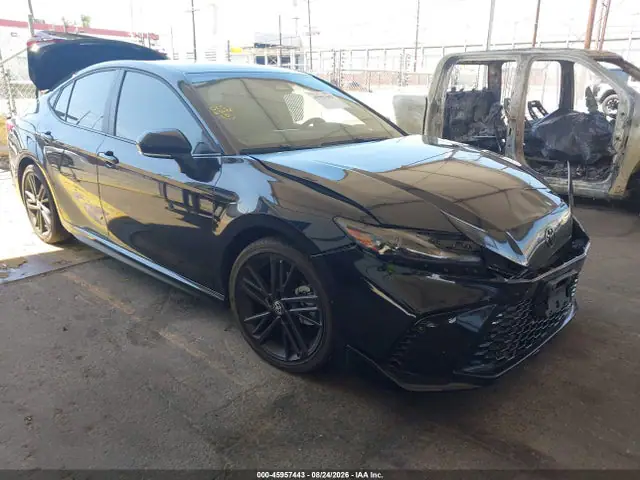 4T1DAACKXTU223785 — 2026 Toyota Camry Nightshade, Передняя и задняя части (Front & Rear), фото до ремонта