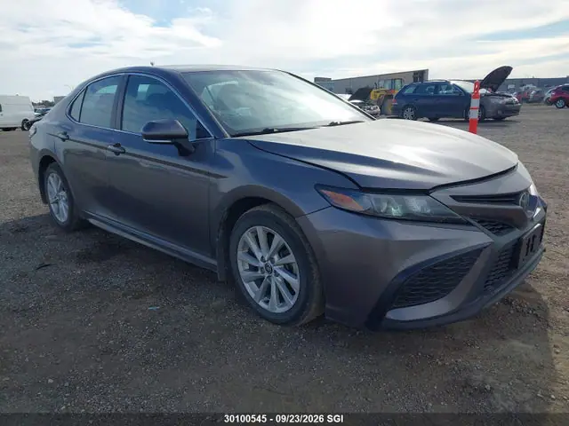 4T1G11AK3MU535464 — 2021 Toyota Camry SE/SE Night Shade, Град (Hail), фото до ремонта