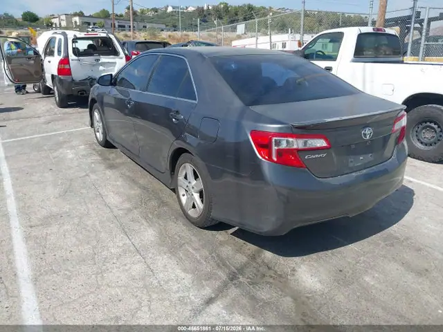 4T1BF1FK9EU419854 — 2014 Toyota Camry SE, фото 3 с аукциона IAAI 30.09.2026, Правый бок