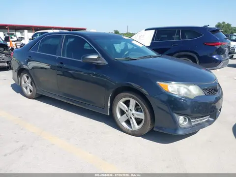 4T1BF1FK2EU782853 — 2014 Toyota Camry SE, Передняя часть слева (Left Front), фото до ремонта